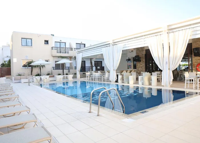 Senator Hotel Apartments - Adults Only